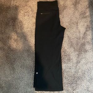 Lululemon capris pants